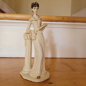 Elegant Lady Reader Sculpture in Resin